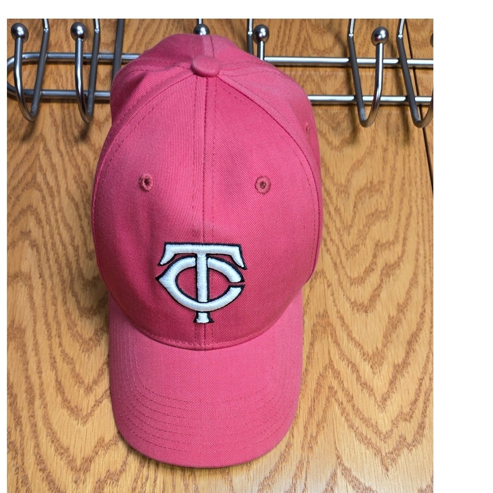 Minnesota‎ Twins Kids light red Baseball Cap Hat TC Logo Snapback Adjustable